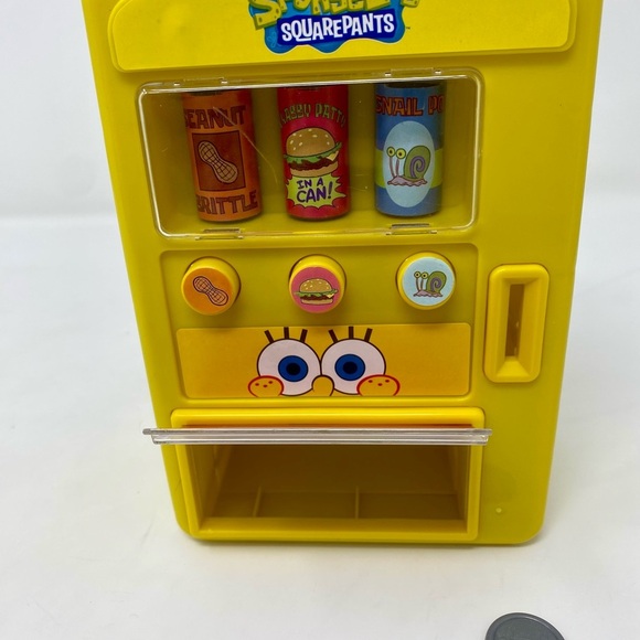 SpongeBob SquarePants Yellow Vending Machine Toy - Picture 3 of 6